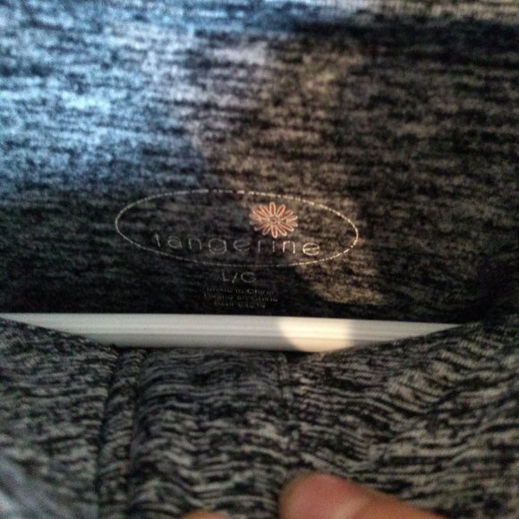 tangerine® Pullover w. reflective back pocket - Picture 3 of 4